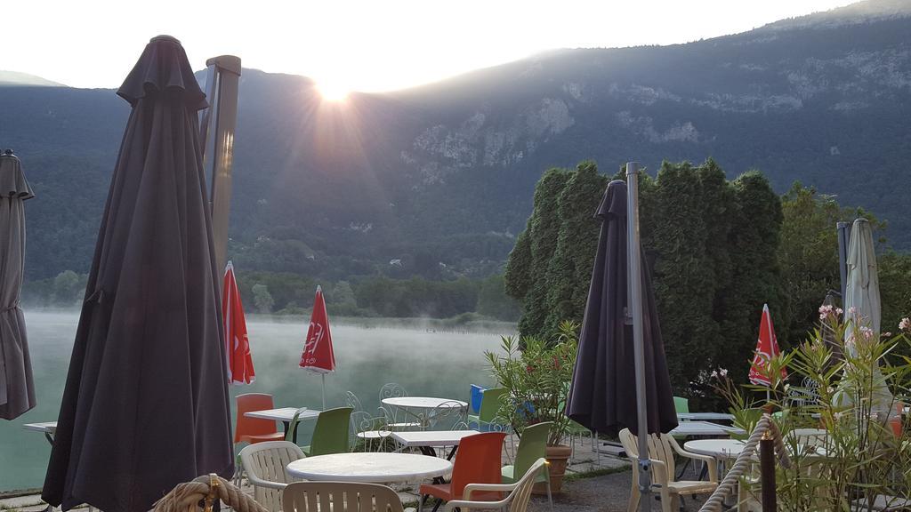 Les Sirenes Hotel Lepin-le-Lac Exterior photo